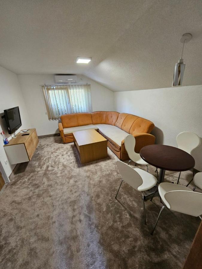 Elda Apartments Visoko Eksteriør billede