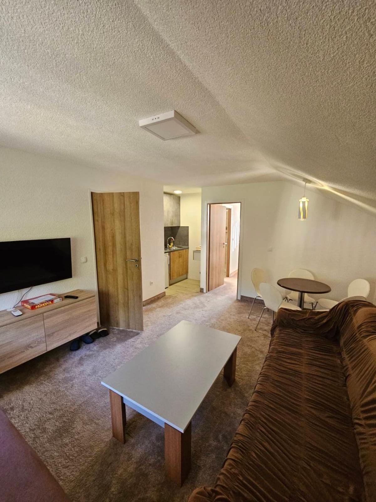 Elda Apartments Visoko Eksteriør billede